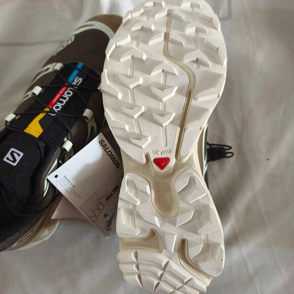 Salomon Brown Professional Sports Shoes - Picture 8 of 9